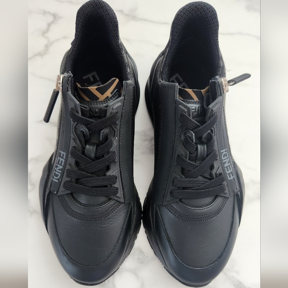 Fendi Flow Sneakers Unisex Womens Size 7 Mens Size 5.5 - Picture 4 of 15